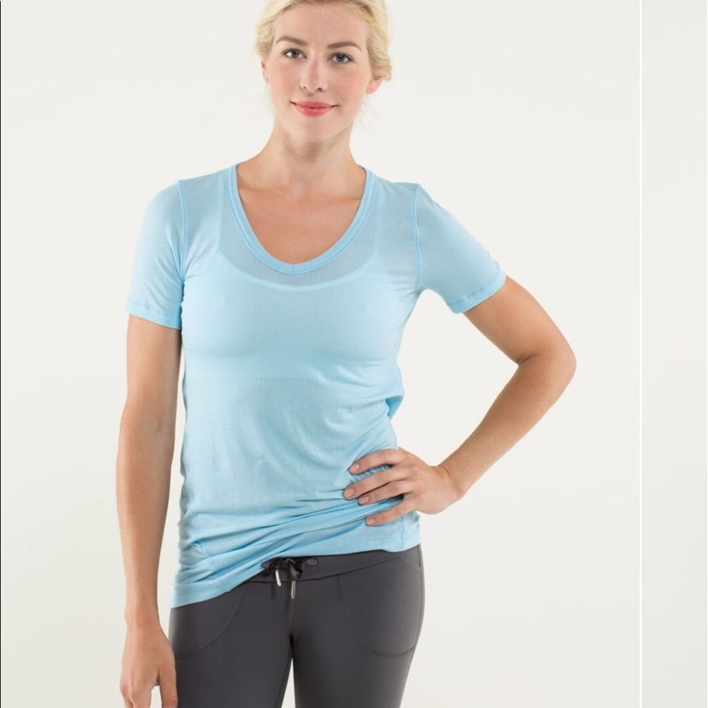 Lululemon Karmady short sleeve v neck